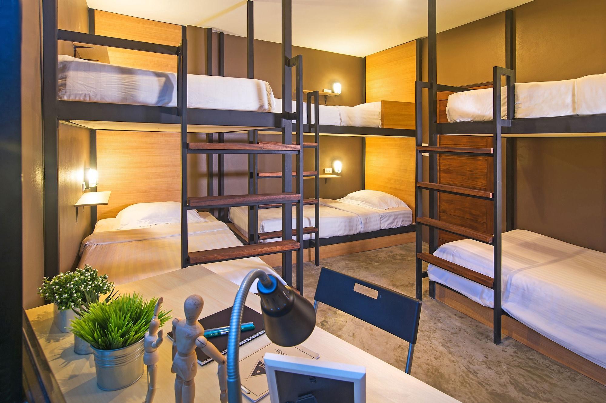 Srisuksant Square Hostel Krabi town Екстериор снимка