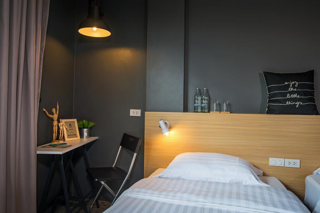 Srisuksant Square Hostel Krabi town Екстериор снимка