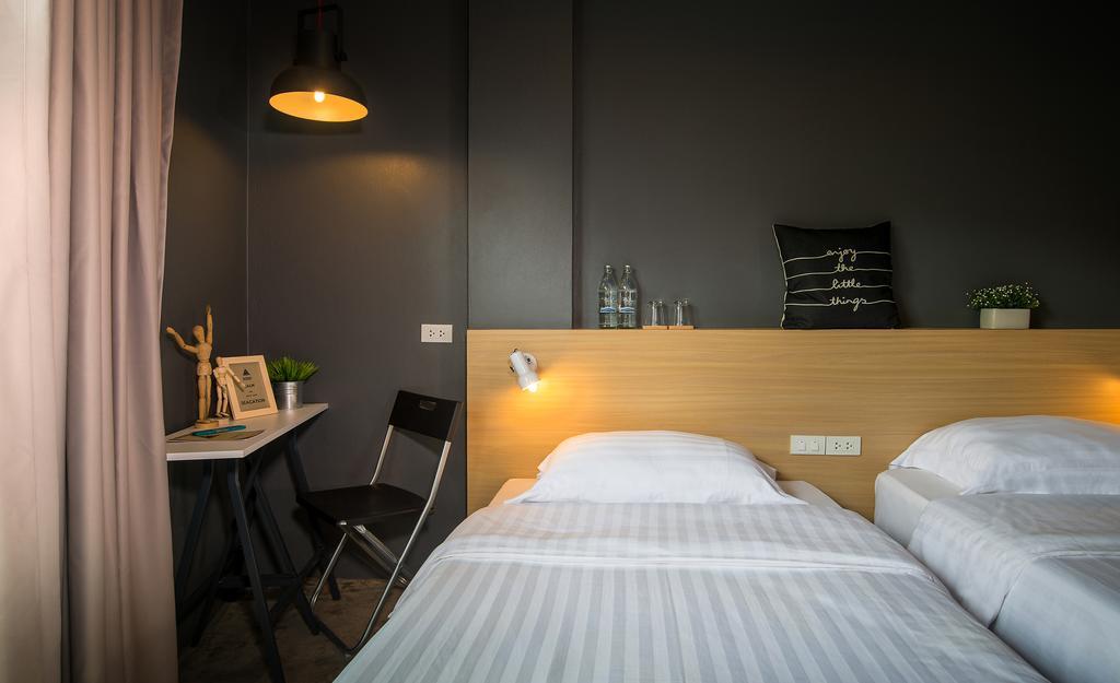 Srisuksant Square Hostel Krabi town Екстериор снимка