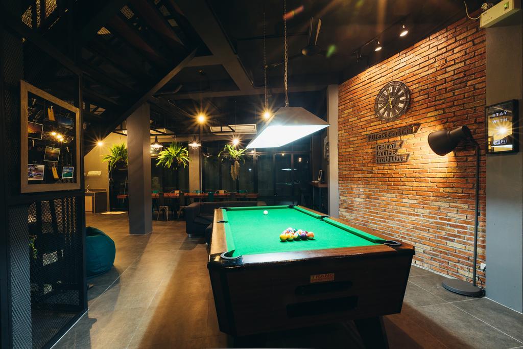 Srisuksant Square Hostel Krabi town Екстериор снимка