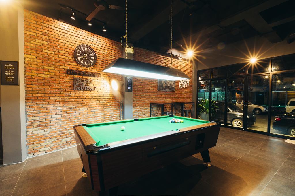 Srisuksant Square Hostel Krabi town Екстериор снимка