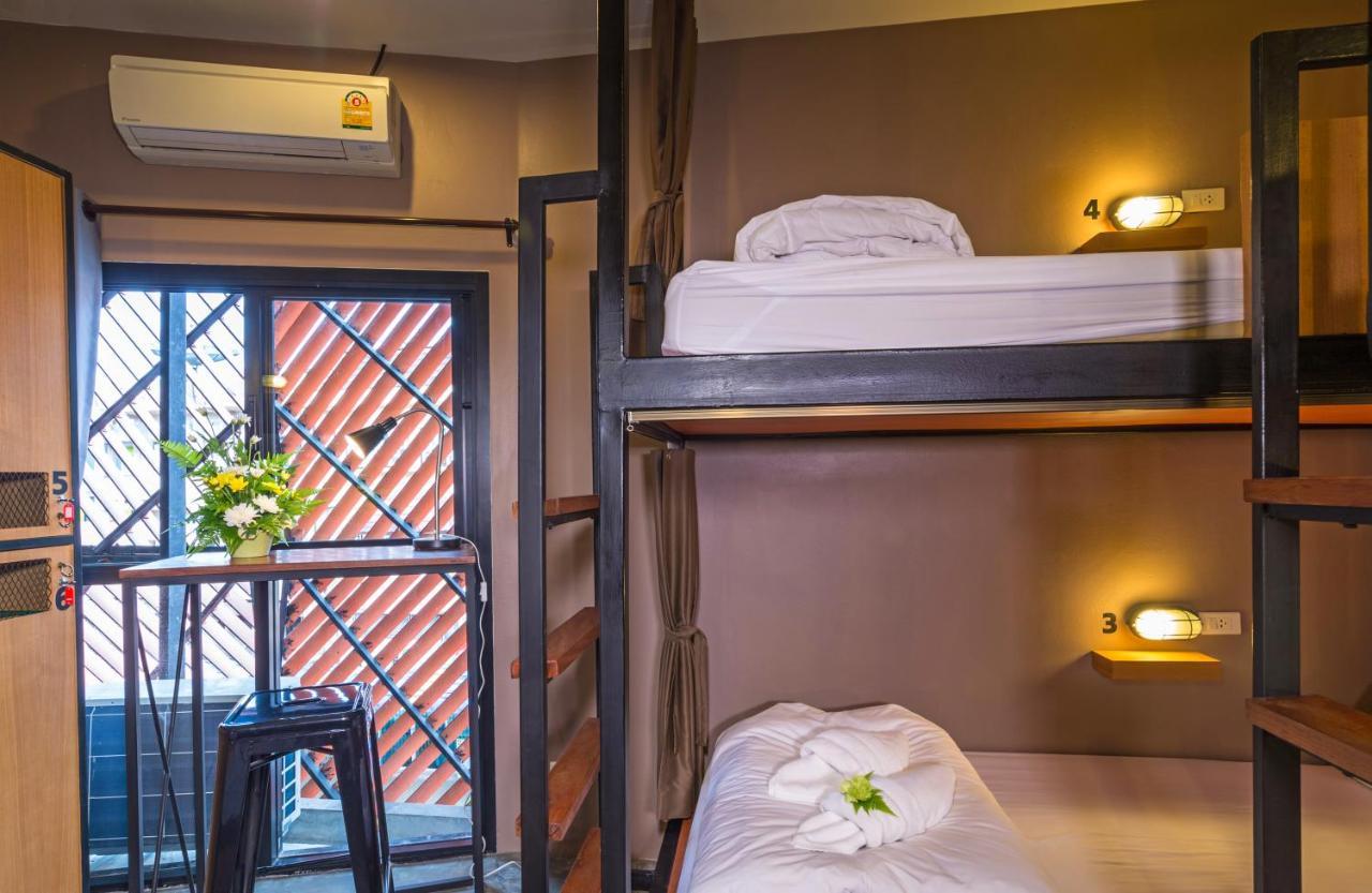 Srisuksant Square Hostel Krabi town Екстериор снимка